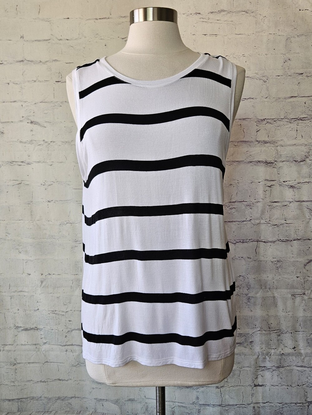 Halogen Black & White Stripe Sleeveless Top Medium